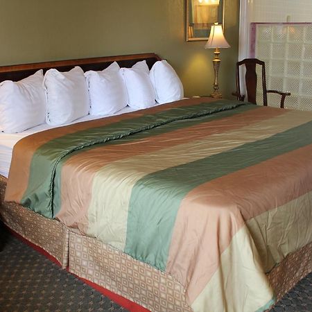 Rodeway Inn & Suites Νάσβιλ Δωμάτιο φωτογραφία