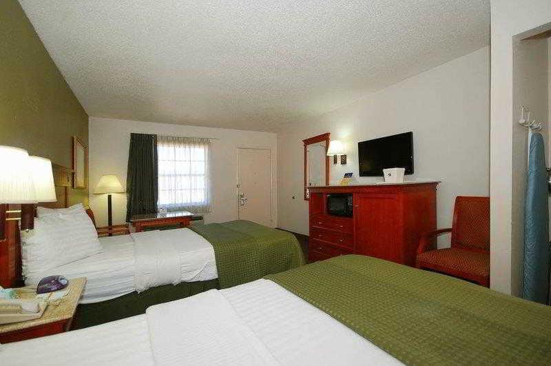 Rodeway Inn & Suites Νάσβιλ Εξωτερικό φωτογραφία