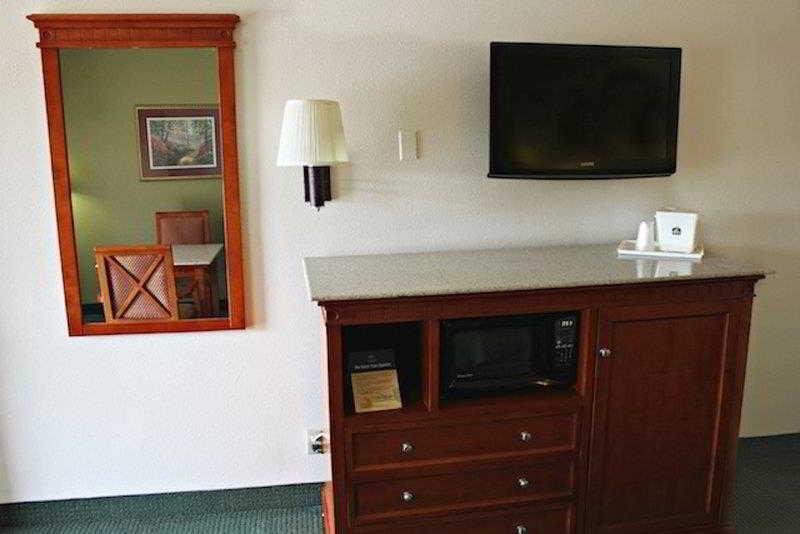 Rodeway Inn & Suites Νάσβιλ Εξωτερικό φωτογραφία