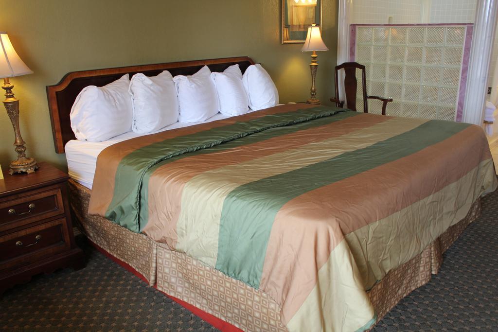 Rodeway Inn & Suites Νάσβιλ Δωμάτιο φωτογραφία