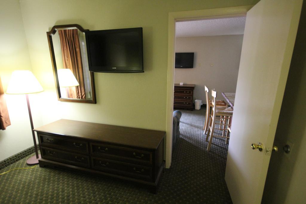 Rodeway Inn & Suites Νάσβιλ Εξωτερικό φωτογραφία