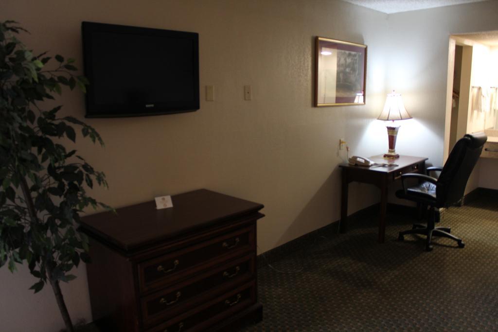 Rodeway Inn & Suites Νάσβιλ Εξωτερικό φωτογραφία