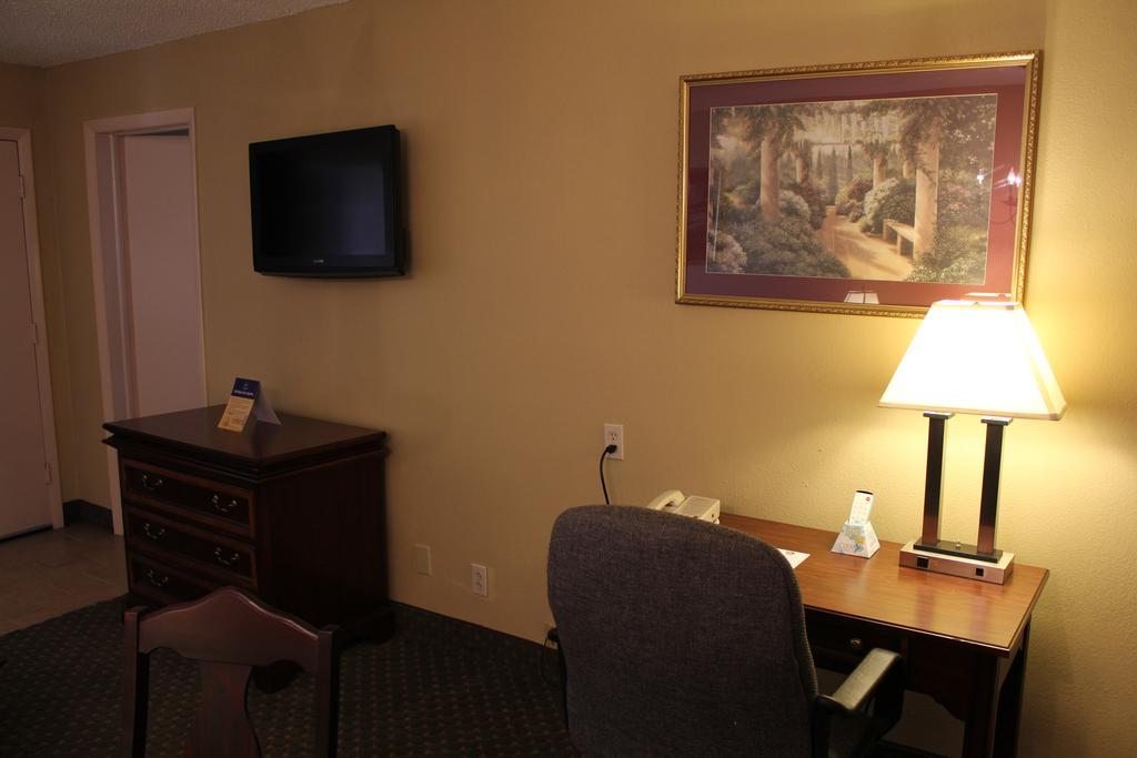 Rodeway Inn & Suites Νάσβιλ Εξωτερικό φωτογραφία
