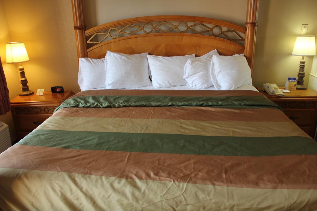 Rodeway Inn & Suites Νάσβιλ Δωμάτιο φωτογραφία