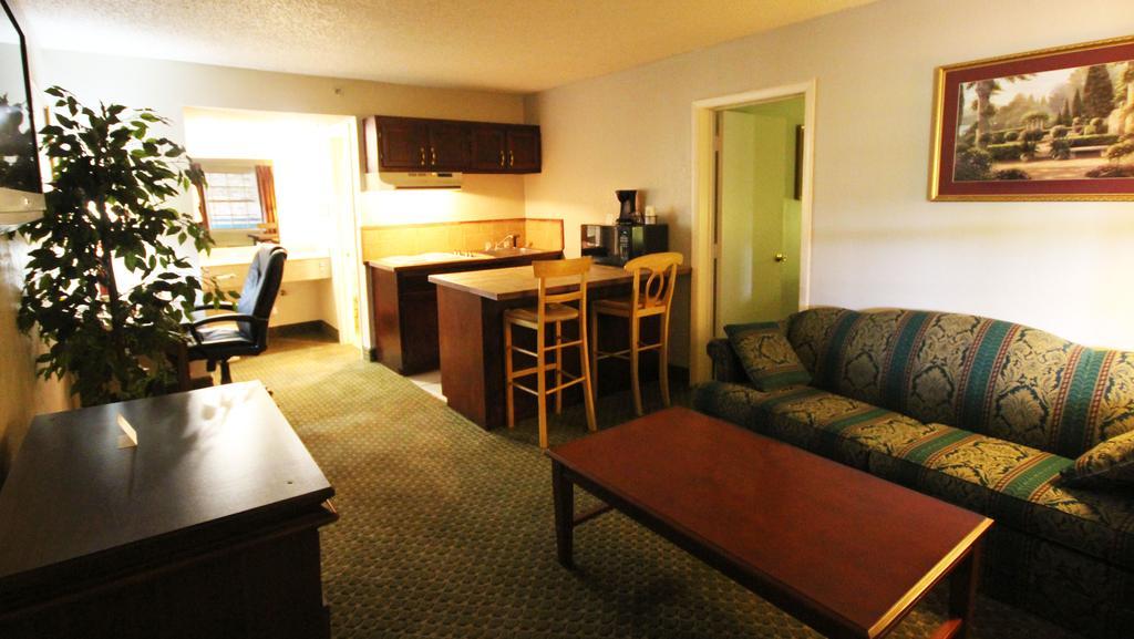 Rodeway Inn & Suites Νάσβιλ Εξωτερικό φωτογραφία